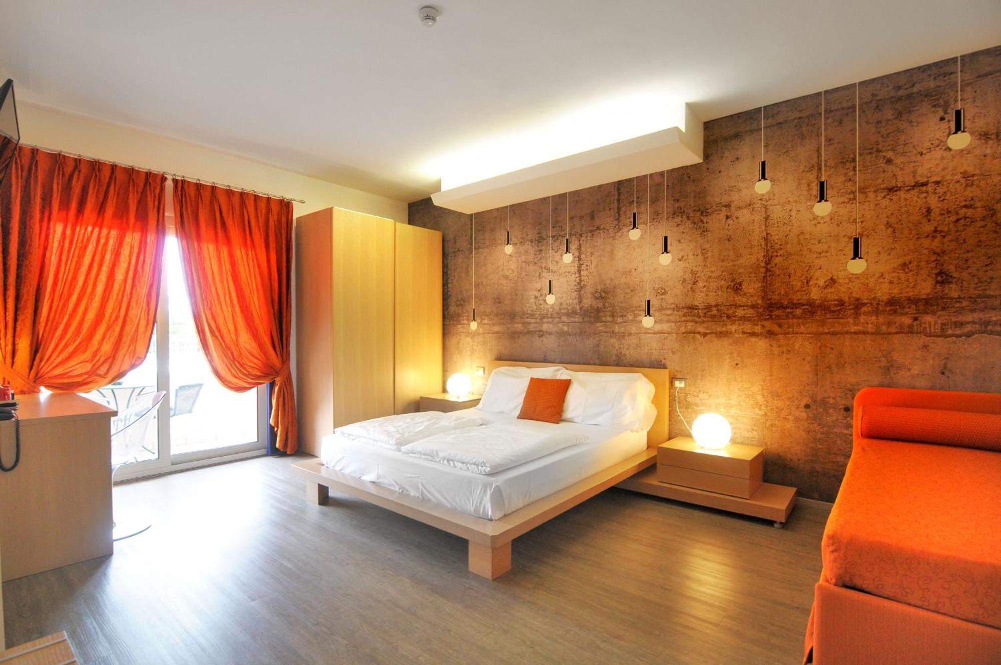Eco Hotel Cleofe Каорле Экстерьер фото