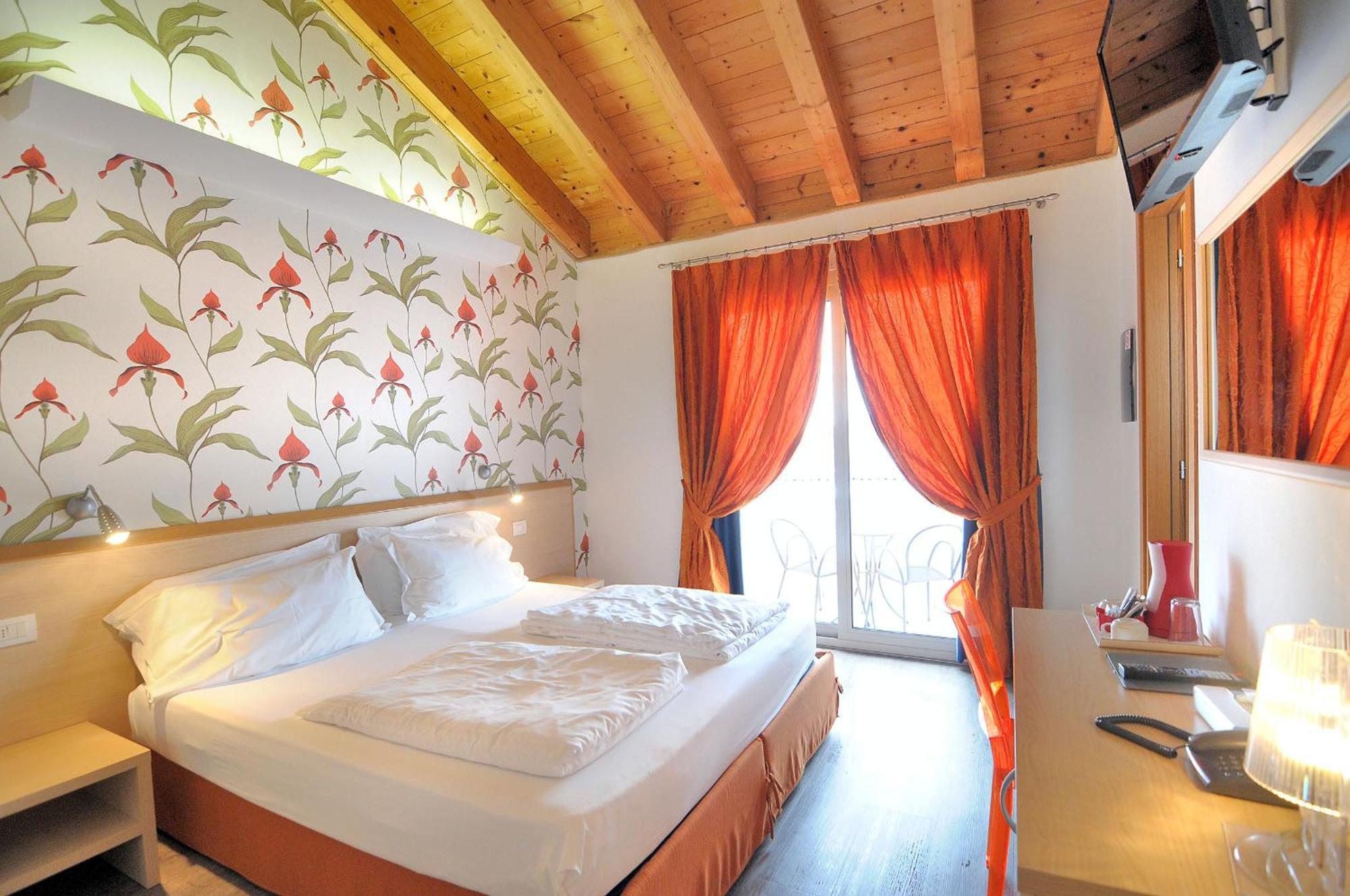 Eco Hotel Cleofe Каорле Экстерьер фото