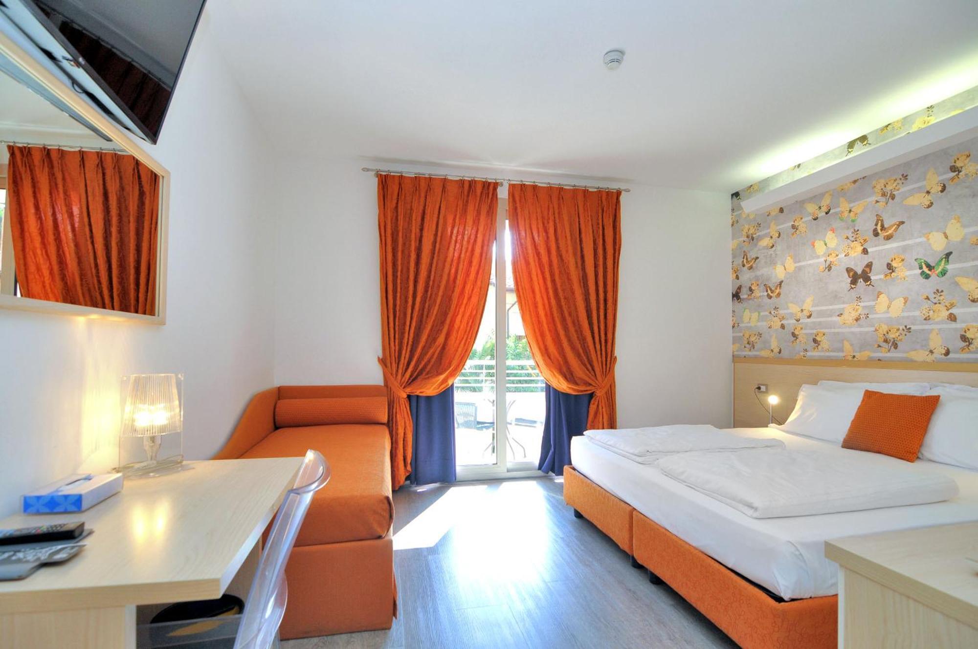 Eco Hotel Cleofe Каорле Экстерьер фото