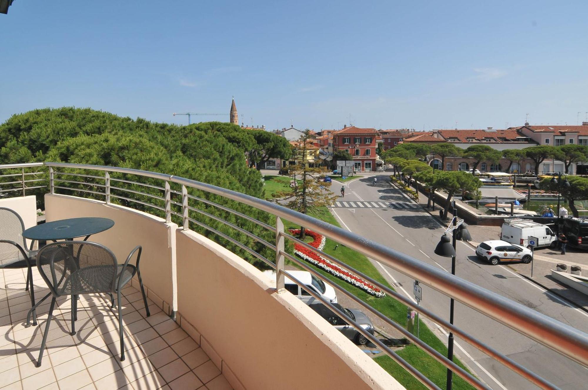 Eco Hotel Cleofe Каорле Экстерьер фото